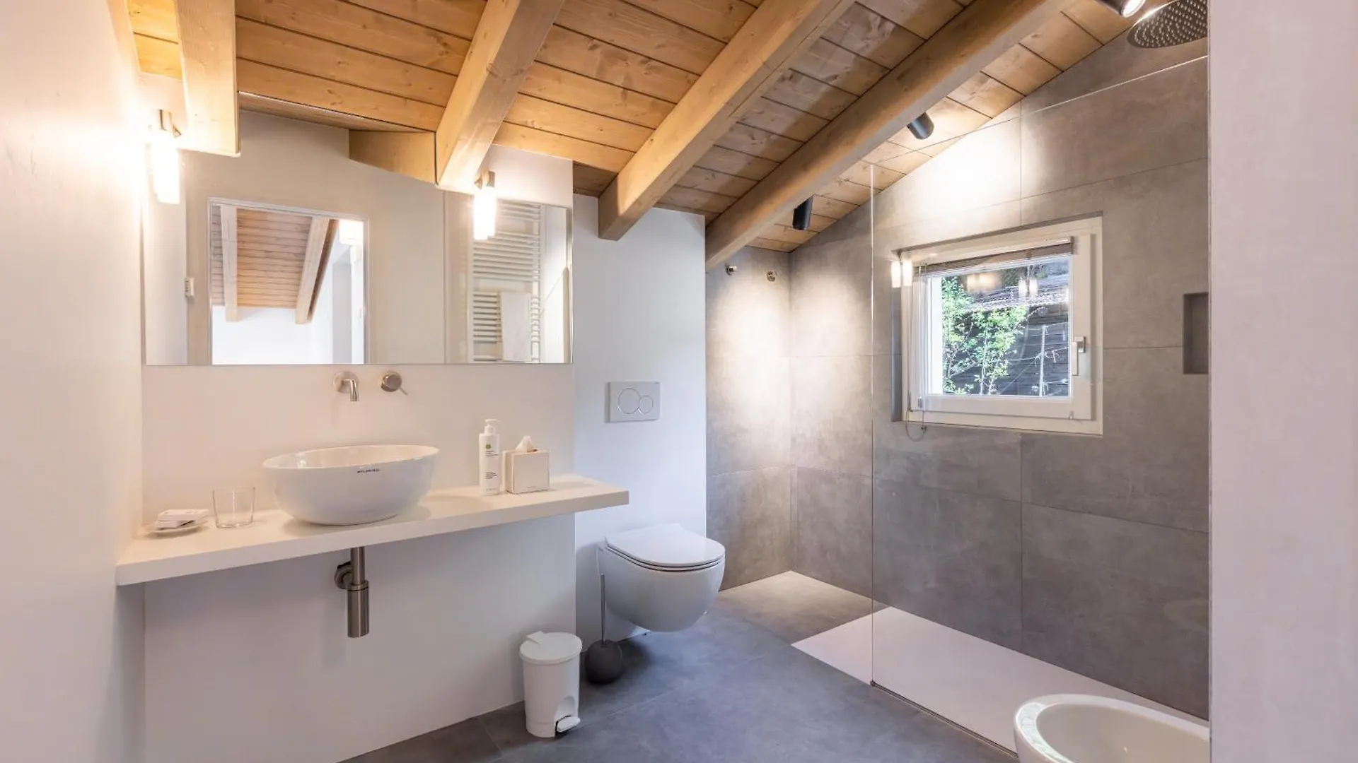 Residenza Sassella Bed and Breakfast Sondrio 0*,  Italien